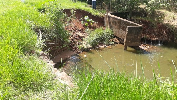 Barbosinha cobra da prefeitura providências para resolver problema do Córrego Paragem em Dourados Barbosinha cobra da prefeitura providências para resolver problema do Córrego Paragem em Dourados