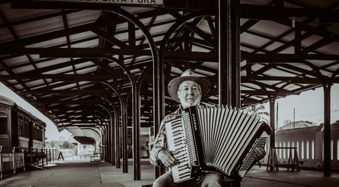 Primeiro Som da Concha de 2018 traz Dino Rocha e Duo Estamos