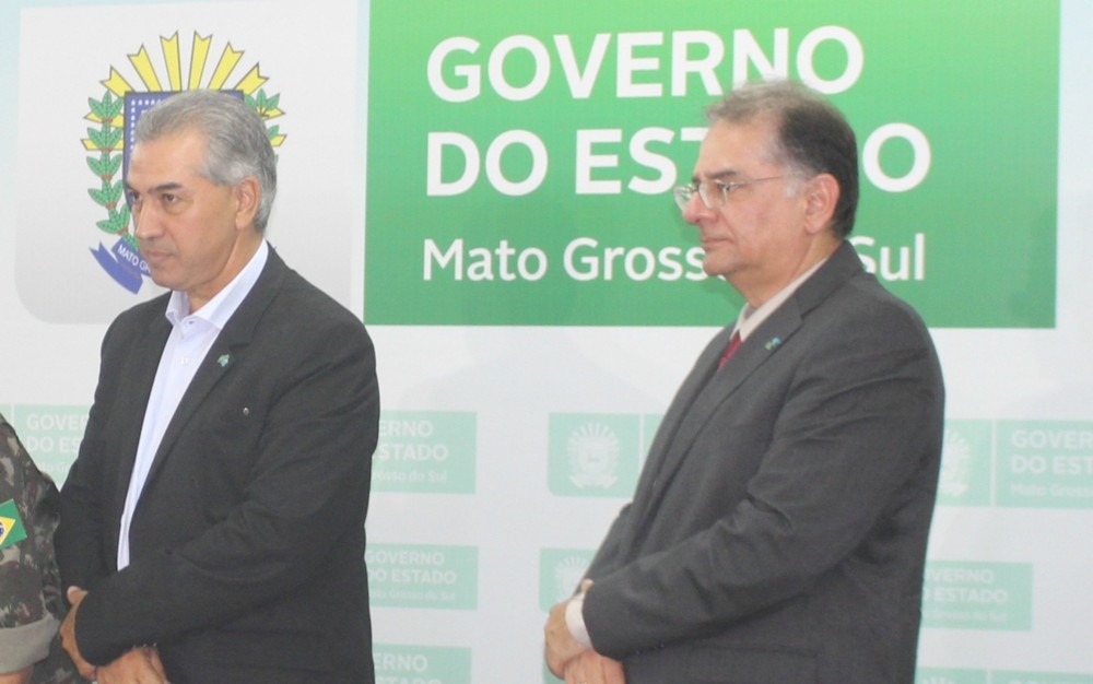 Azambuja substituiu o ex-secretário de Saúde, Nelson Tavares, uma semana após denúncia do MPE por improbidade administrativa (Foto: Juliene Katayama)