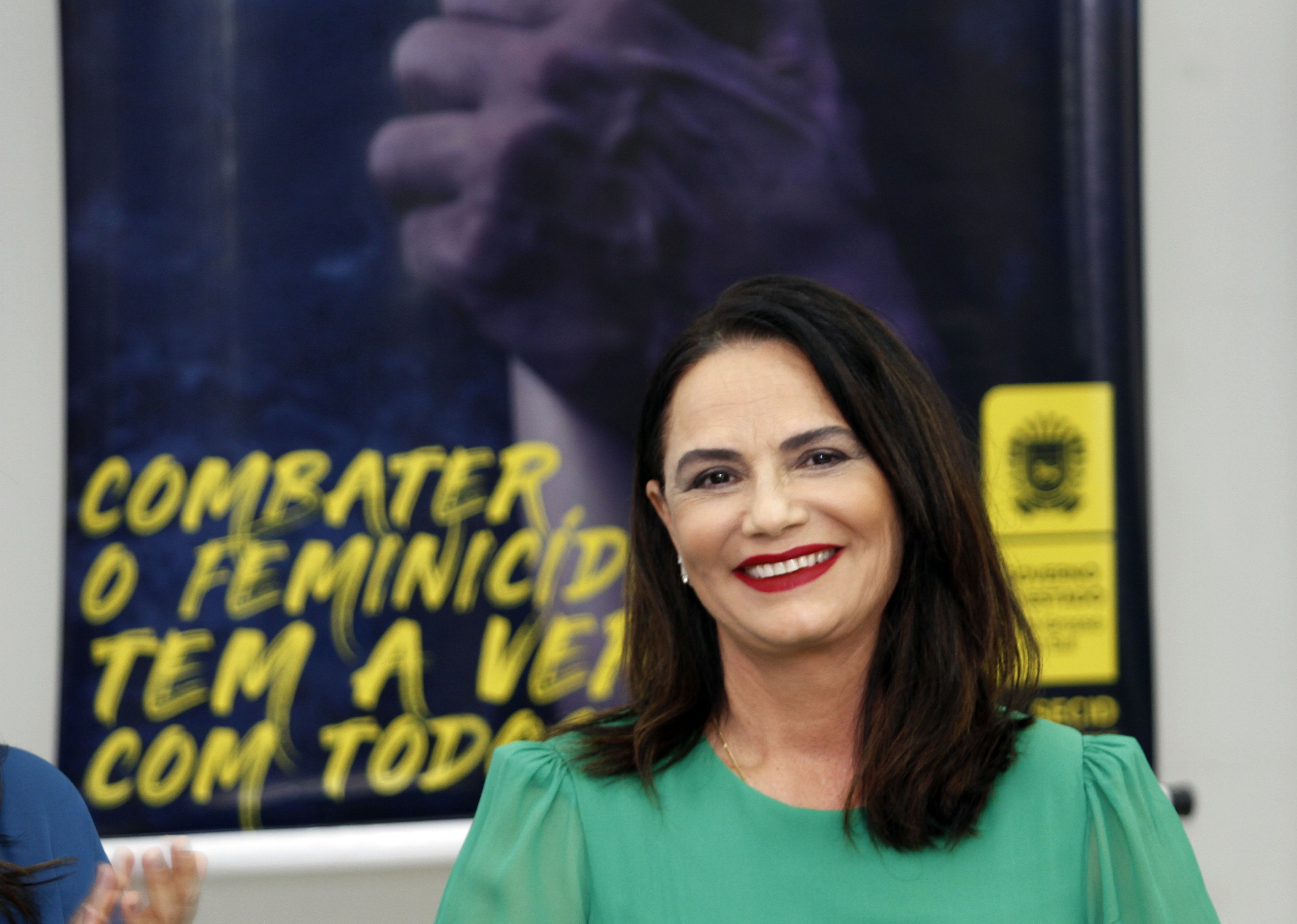 Luiza Brunet classifica violência doméstica como “epidemia global” Luiza Brunet classifica violência doméstica como “epidemia global”