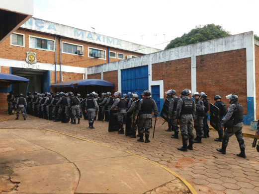 Em meio a rebeliões no país, tropa de Choque faz operação na Máxima Tropa de Choque entrou no presídio por volta das 7h45min de hoje - Foto: Divulgação