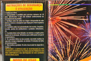 nstruções nas caixas devem ser observadas principalmente pelos pais. (Foto:Alcides Neto)