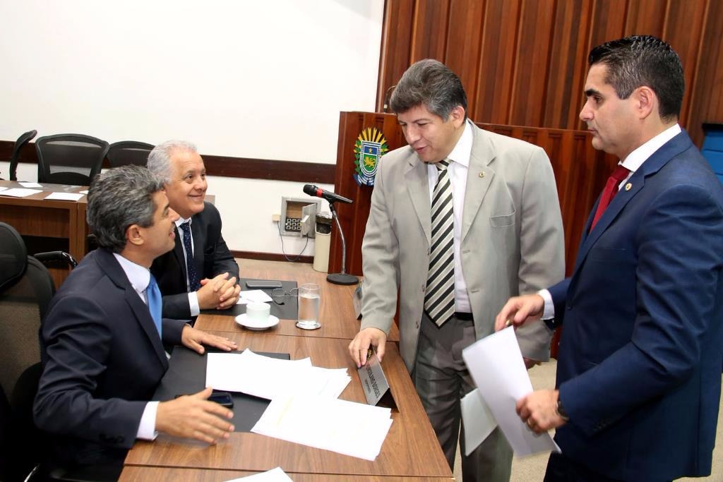 Os projetos são colocados em votação na Ordem do Dia