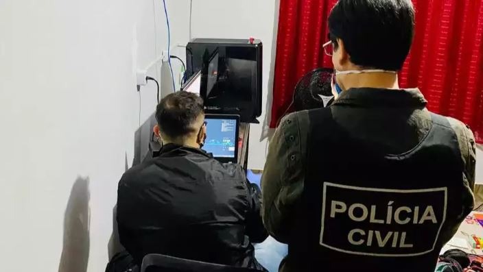 Operação contra pedofilia cumpre mandados em quatro cidades de MS Operação contra pedofilia cumpre mandados em quatro cidades de MS