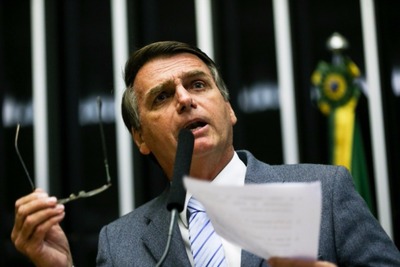 Bolsonaro é condenado a pagar R$ 50 mil por fala sobre quilombolas Bolsonaro é condenado a pagar R$ 50 mil por fala sobre quilombolas