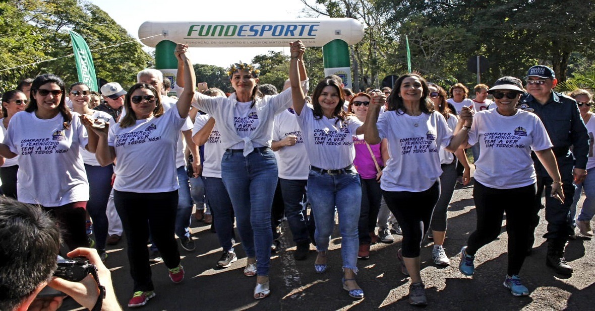 Caminhada dá início a campanha estadual de combate ao feminicídio Caminhada dá início a campanha estadual de combate ao feminicídio