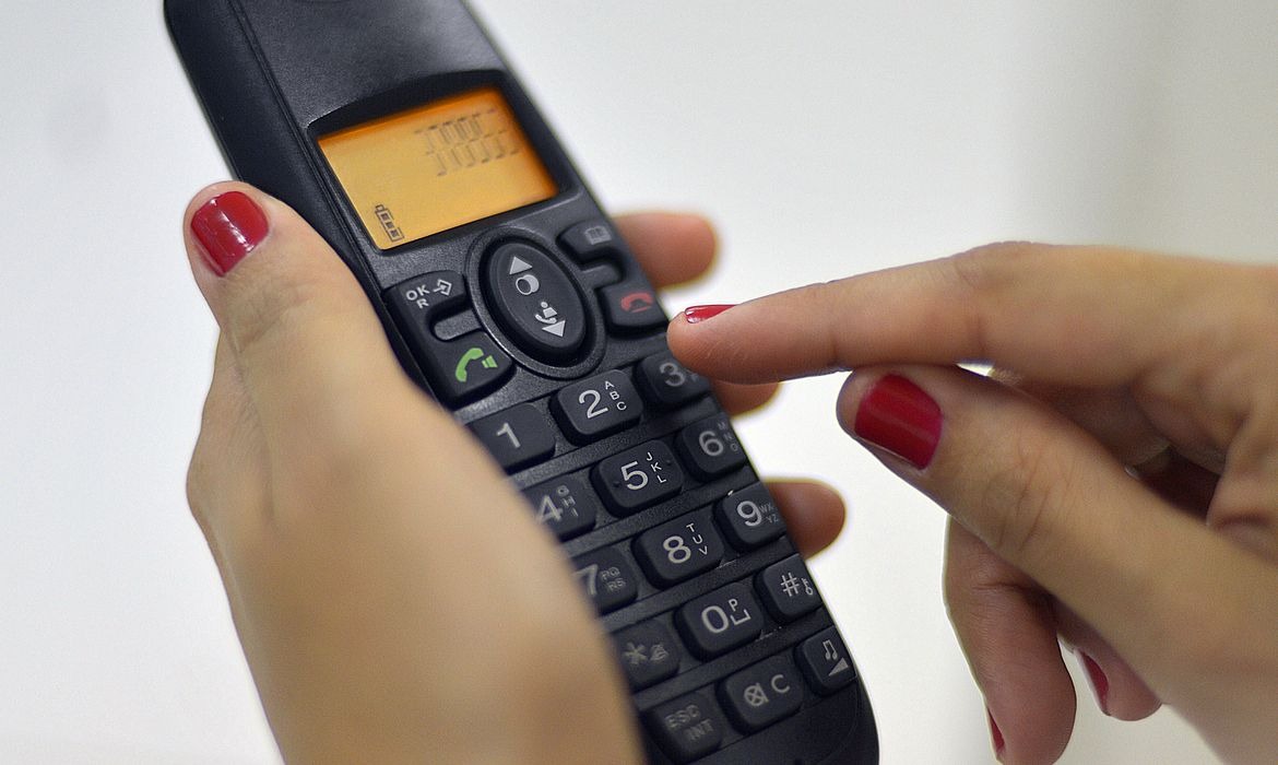 Anatel comunica telefônicas que não interrompam serviço a inadimplente Marcello Casal Jr./Agência Brasil