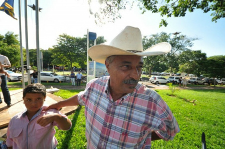 Valdir viajou de Maracaju a Campo Grande a cavalo (Foto: Marcelo Calazans)