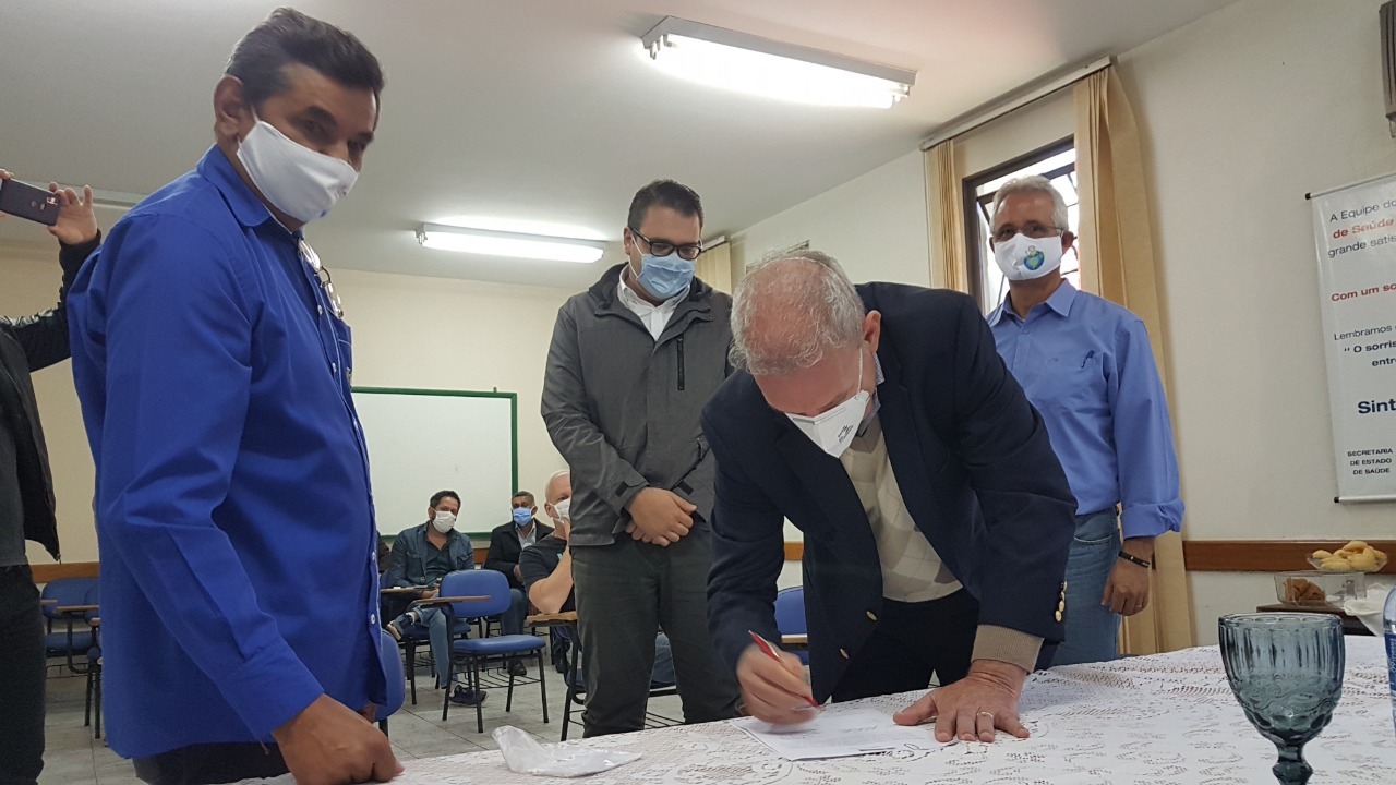 Governo do Estado constrói sede e equipa Associação dos Autistas da Grande Dourados Governo do Estado constrói sede e equipa Associação dos Autistas da Grande Dourados