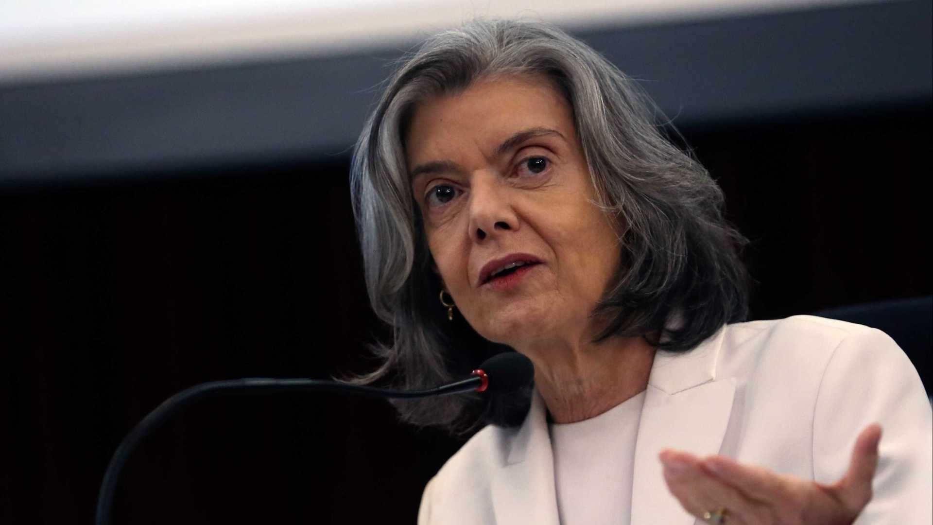 Os pontos do indulto de Temer suspensos por Cármen Lúcia Os pontos do indulto de Temer suspensos por Cármen Lúcia