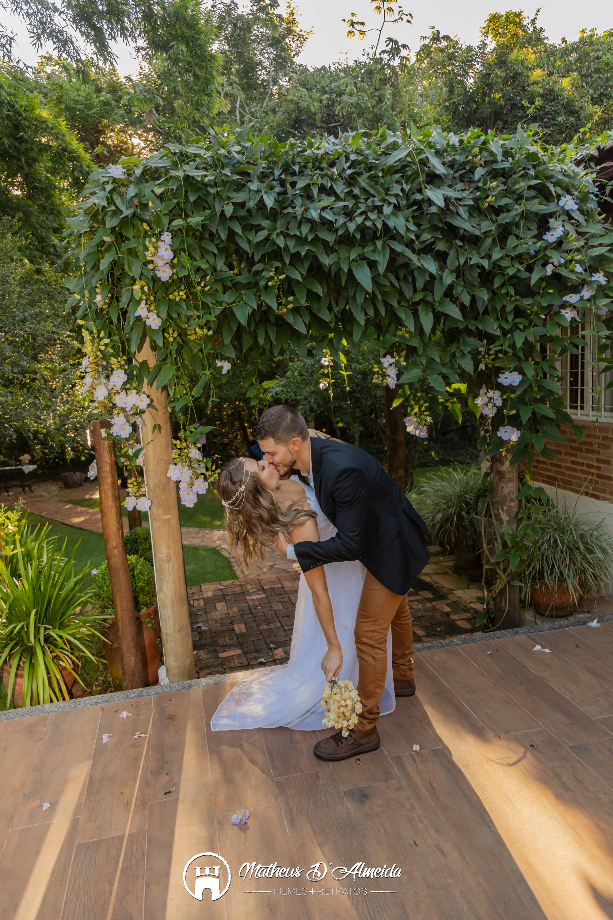 Sessão de fotos vira renovação de votos de casamento 