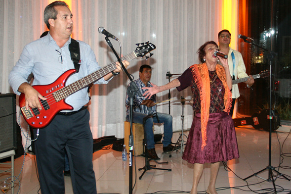 Prefeito Alcides Bernal sanciona Projeto de Lei e Delinha se torna Embaixadora da Cultura na Capital Prefeito Alcides Bernal sanciona Projeto de Lei e Delinha se torna Embaixadora da Cultura na Capital
