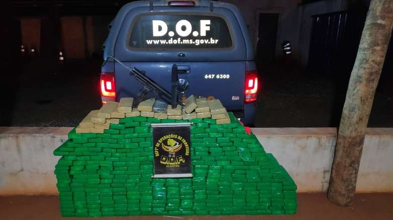 Dof apreende veículo com mais de 350 kg de maconha com destino à Bahia Divulgação