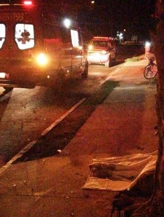 Homem é morto com 2 tiros na cabeça no Jardim Anache Homem é morto com 2 tiros na cabeça no Jardim Anache