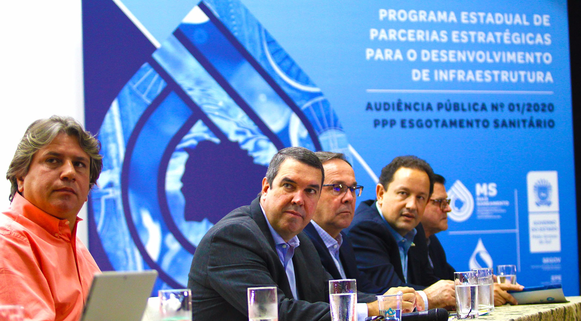 Secretário Eduardo Riedel presidiu a audiência pública do Projeto de Parceria Público-Privada de Esgotamento Sanitário. Foto: Saul Schramm


