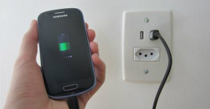 Tomada USB a maneira mais prática de recarregar seus dispositivos Foto Reprodução