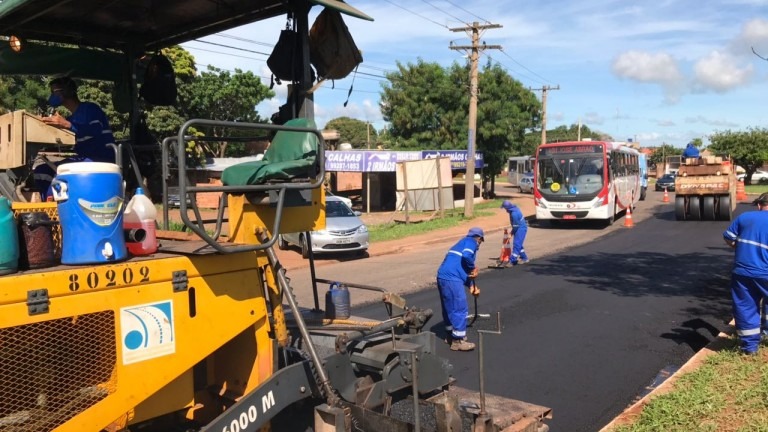 Prefeitura inicia recapeamento da Avenida Euler de Azevedo Prefeitura inicia recapeamento da Avenida Euler de Azevedo