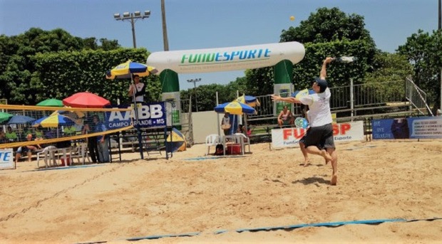 Beach tennis promete movimentar as areias do Belmar Fidalgo no fim de semana