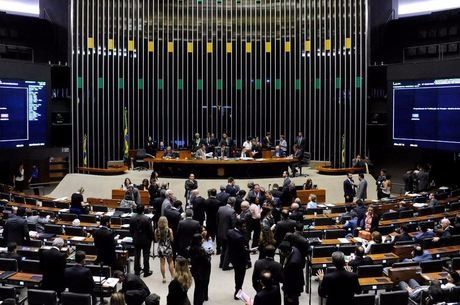 Base cobra reforma política antes de votar a Previdência Parlamentares querem discutir reforma política
Alex Ferreira / Câmara dos Deputados