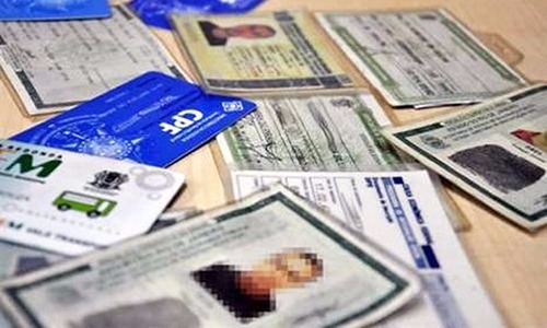 Projeto de Lei quer obrigar cidadão a portar documento Projeto de Lei quer obrigar cidadão a portar documento