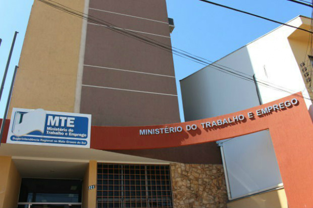 Ministério do Trabalho em MS passa a atender só com agendamento on-line Prédio da Superintendência Regional do Trabalho e Emprego (Foto: Fernando da Mata/G1 MS)