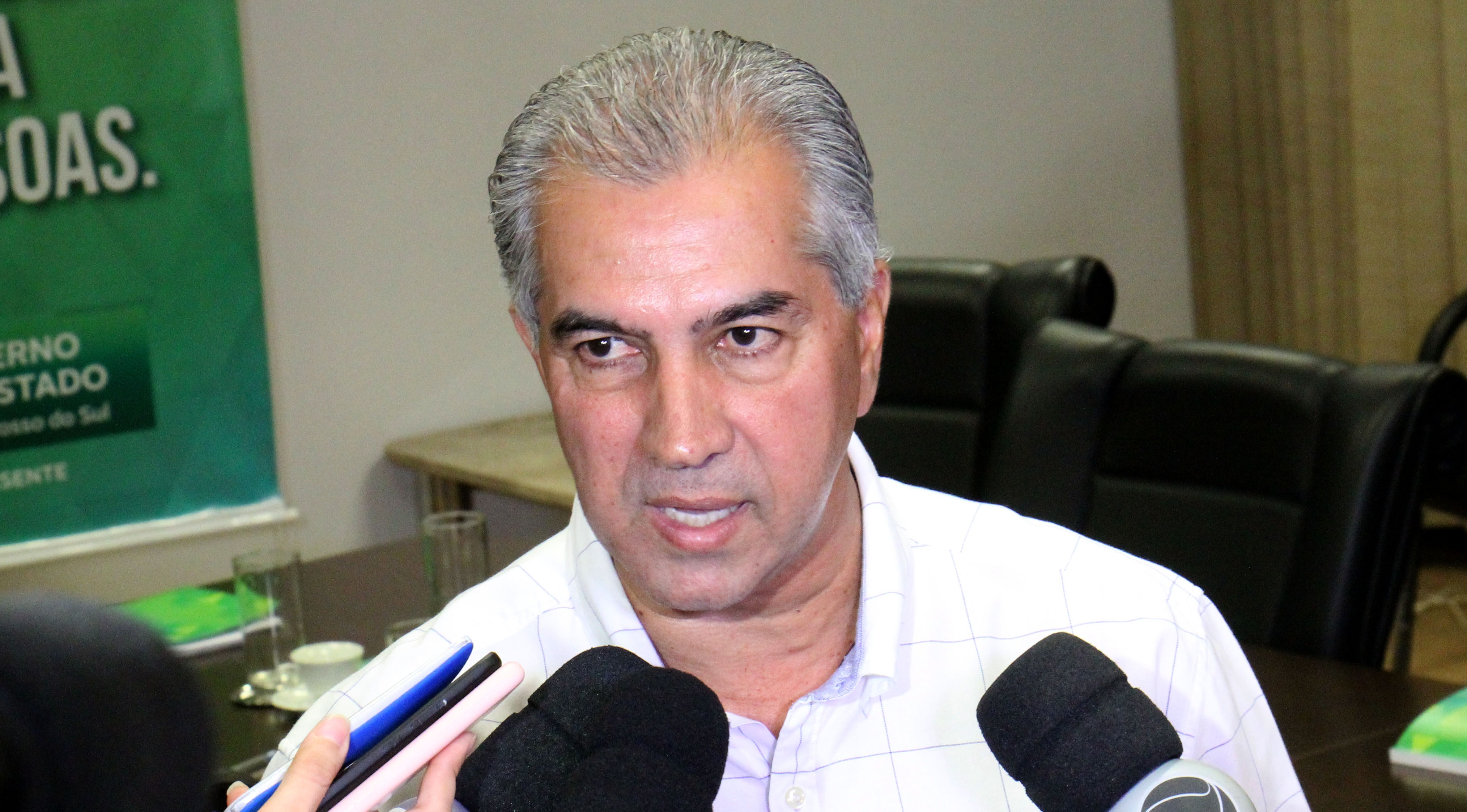 Reinaldo Azambuja assina tratado com a Bolívia nas áreas de gás natural e ureia Chico Ribeiro