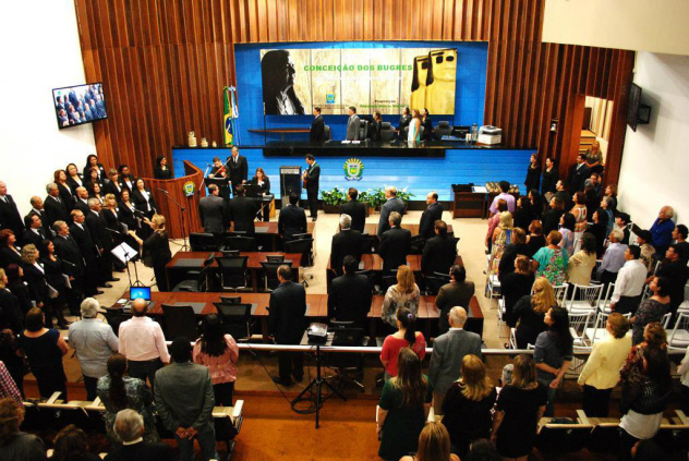 Sessão Solene homenageia artesãos de Mato Grosso do Sul A sessão solene para entrega da Medalha Conceição dos Bugres é realizada anualmente na ALMS
Foto: Roberto Higa