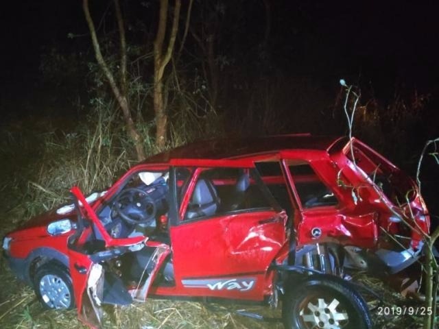Em colisão, jovem morre ao ser arremessada e carro parar em cima do seu corpo (Foto: Batalhão de Trânsito da Polícia Militar)