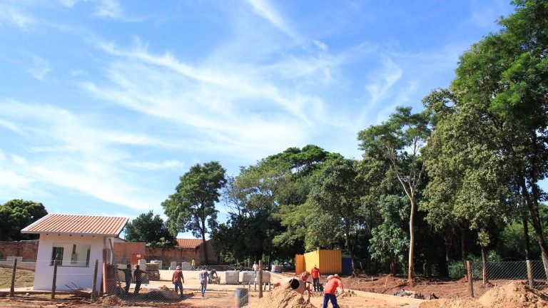 Prefeitura inaugura 1º ecoponto e define local para outros quatro na Capital