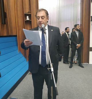 Neno Razuk quer que agentes de segurança pública tenham Libras nos cursos de formação Neno Razuk quer que agentes de segurança pública tenham Libras nos cursos de formação