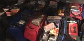 Polícia apreende 1,5 tonelada de cocaína pura em contêiner no porto do Rio Polícia apreende 1,5 tonelada de cocaína pura em contêiner no porto do Rio