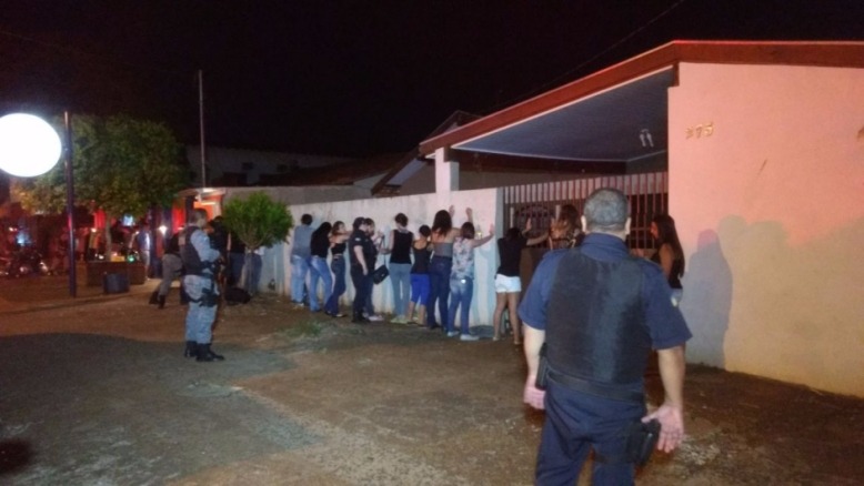 PM continua com batidas e fiscalização nas ruas de Dourados Foto: Osvaldo Duarte
