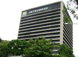 Petrobras tem prejuízo de R$ 34,83 bilhões em 2015 Petrobras tem prejuízo de R$ 34,83 bilhões em 2015