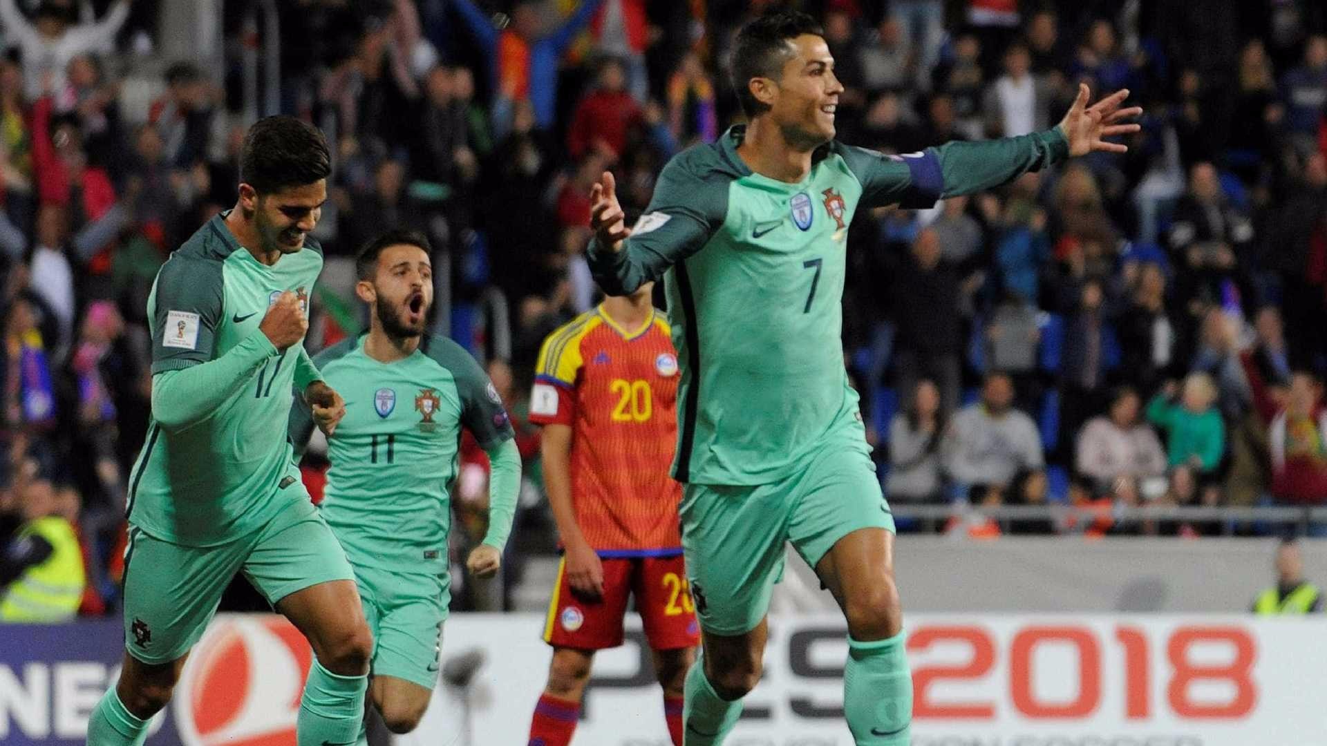 Vincent West/Reuters