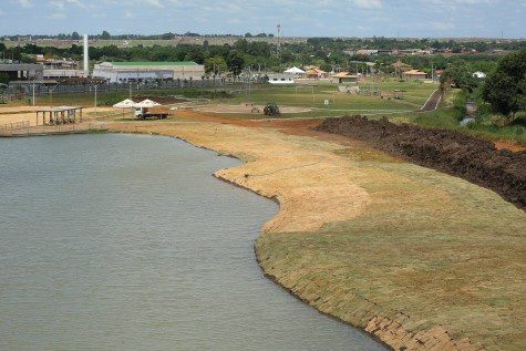 Começa nesta quarta-feira em Dourados a 12ª Festa do Peixe Parque do Rego D`Água está pronto para a Festa do peixe, que começa nesta quarta-feira e segue até domingo (Foto:– A. Frota)
