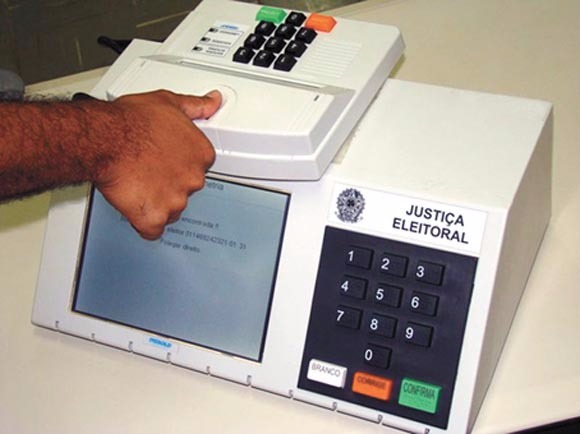 Mais da metade dos eleitores do país não fizeram cadastro biométrico