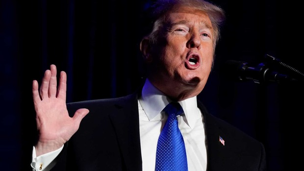 Trump ameça retaliação contra informantes do caso ucraniano Trump ameça retaliação contra informantes do caso ucraniano