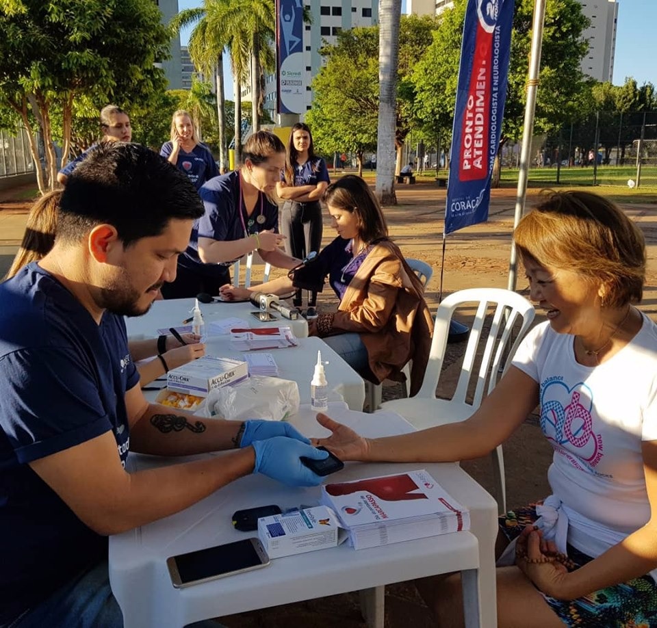 Atendimentos de profissionais da saúde gratuitos atraem centenas na Capital Divulgação