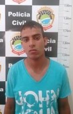 Corpo de homem com cabeça decaptada é encontrado enrolado em cobertor