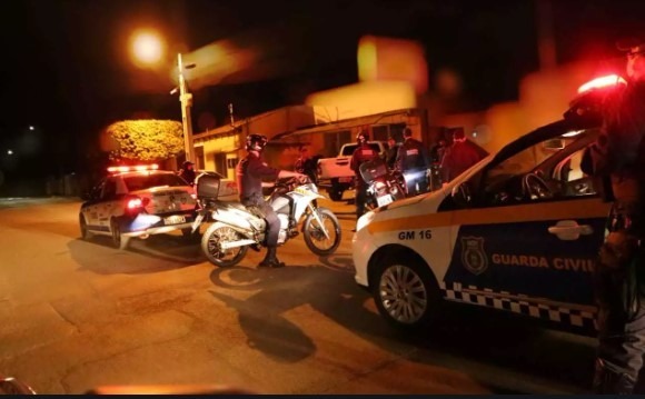 Toque de recolher para prevenir coronavírus é prorrogado por mais 30 dias na capital