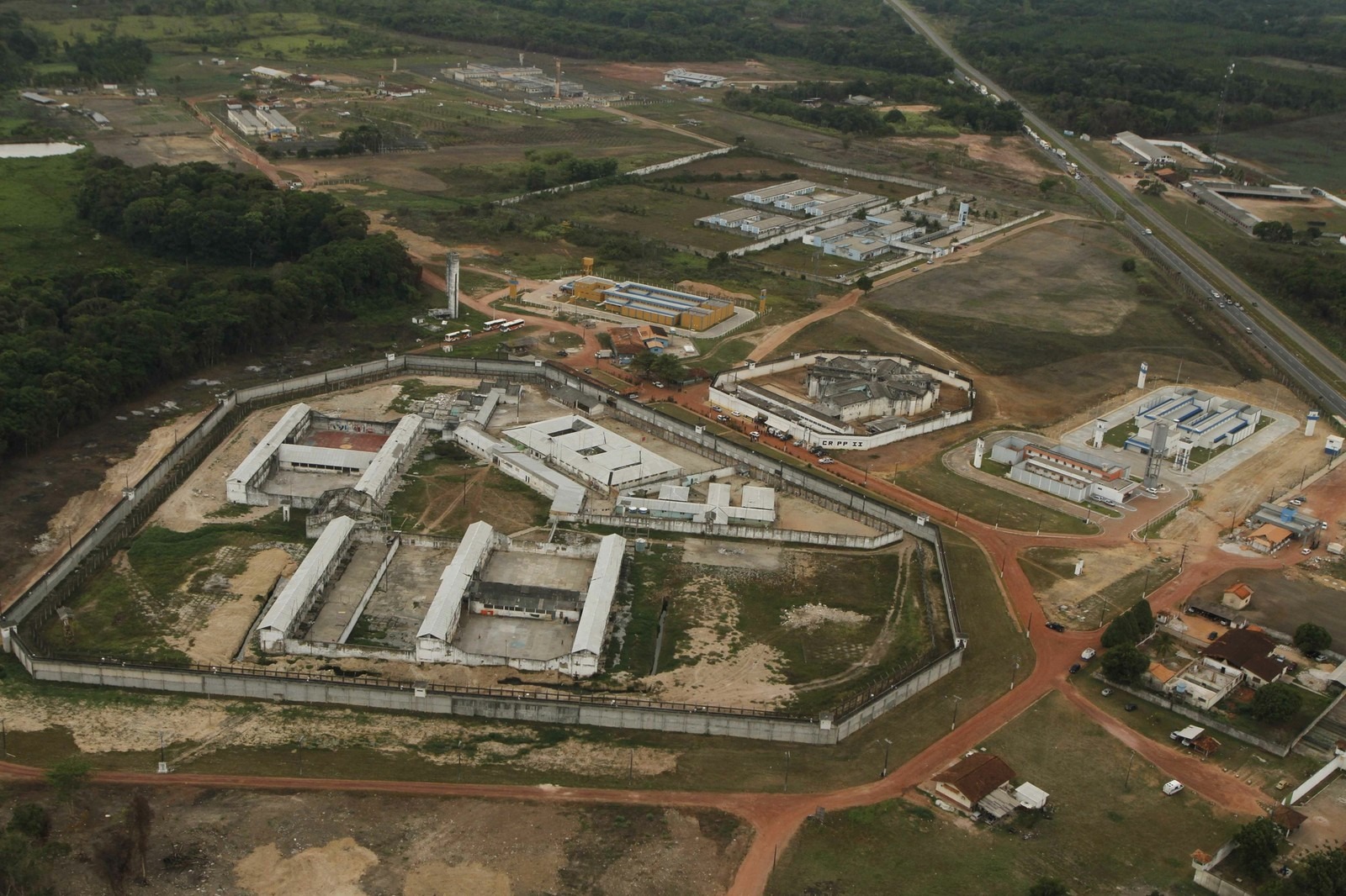 Tentativa de resgate de presos termina com 20 mortos no Pará Tentativa de resgate de presos termina com 20 mortos no Pará