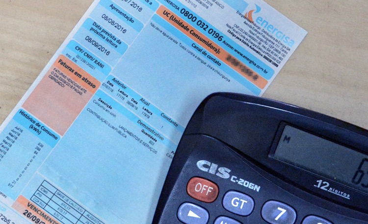 Deputados querem justificativa sobre aumento de 10,65% da energia