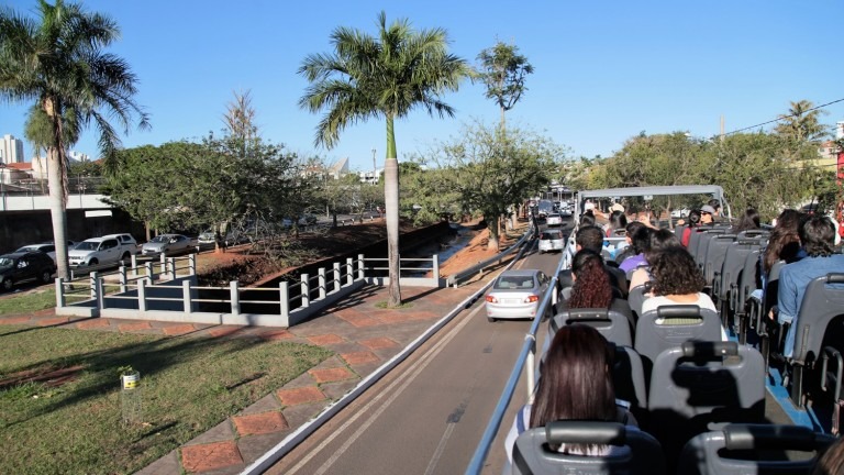 Dia Mundial do Meio Ambiente é celebrado com tour pelos córregos de Campo Grande Dia Mundial do Meio Ambiente é celebrado com tour pelos córregos de Campo Grande