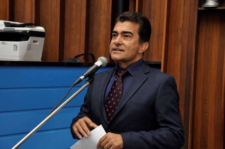 Aprovado projeto sobre ressarcimento a dano causado por pichação Deputado diz que o projeto garante proteção ao patrimônio público. Luciana Nassar