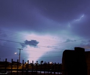 Raios registrados em Vicentina nesta quinta-feira (1º) - Geone Bernardo/Cemtec-MS