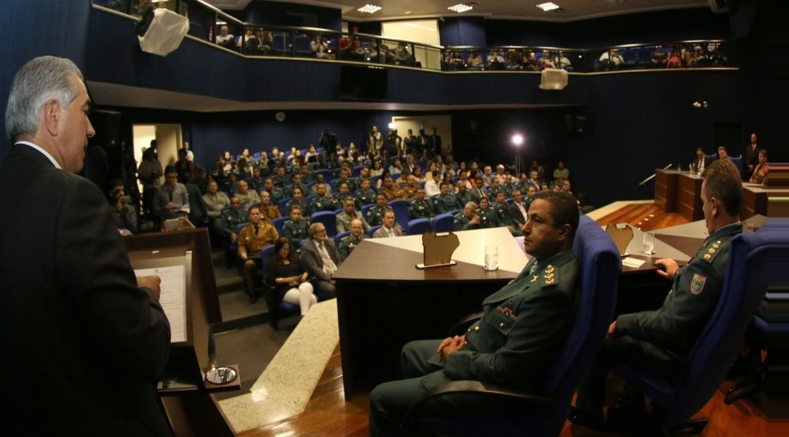 Em formatura de oficiais, Governador cobra tratamento igualitário do Governo Federal Em formatura de oficiais, Governador cobra tratamento igualitário do Governo Federal