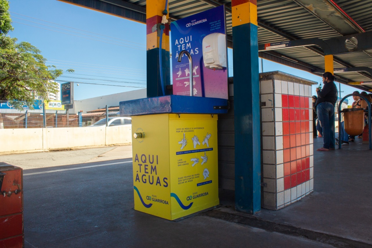 Águas Guariroba instala pontos de higienização de mãos em terminais de ônibus de Campo Grande
