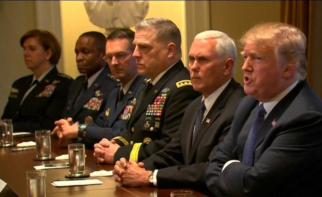 Trump anuncia ataque em resposta ao uso de armas químicas na Síria Trump anuncia ataque em resposta ao uso de armas químicas na Síria