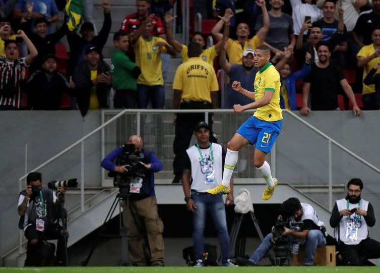 Entorse no tornozelo tira Neymar da Copa América Richarlison comemora o primeiro gol do Brasil REUTERS/Ueslei Marcelino - Reuters/Ueslei Marcelino