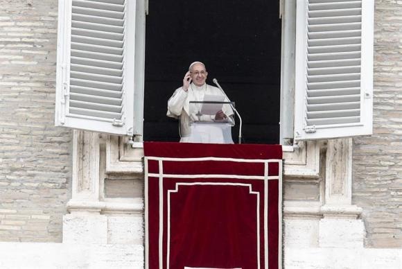 Papa Francisco afirmou que reza 
